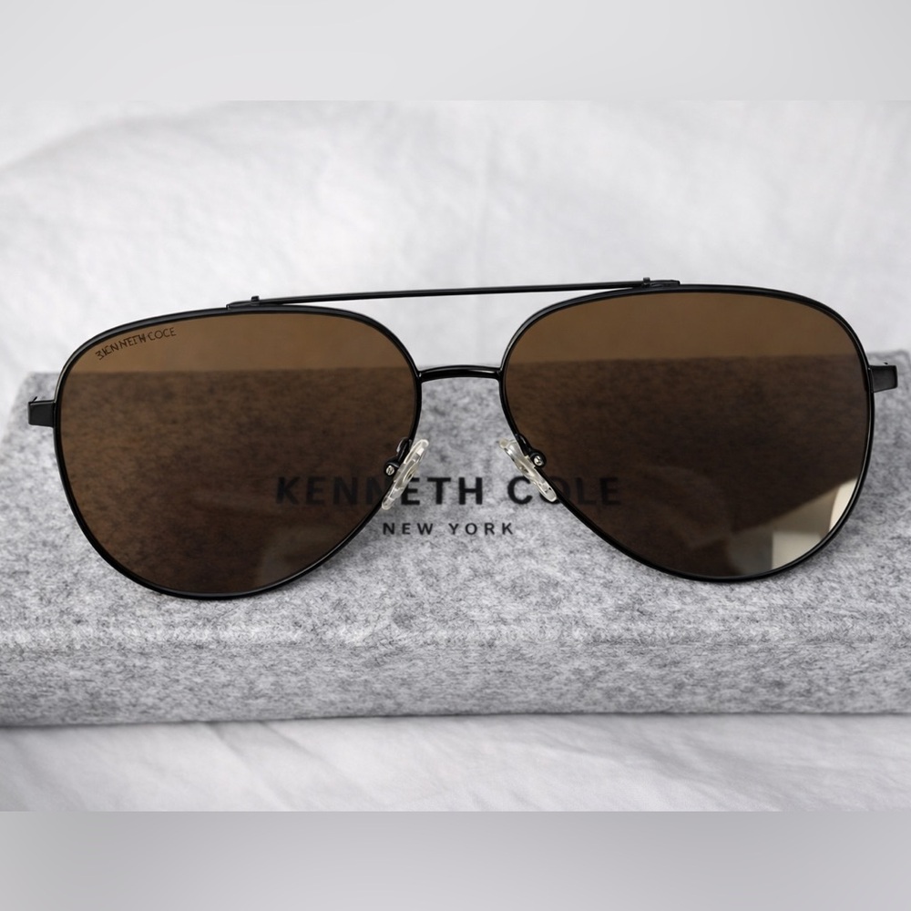 Kenneth Cole Men’s Brown Lens Aviator Sunglasses with Black Frame, Brand New